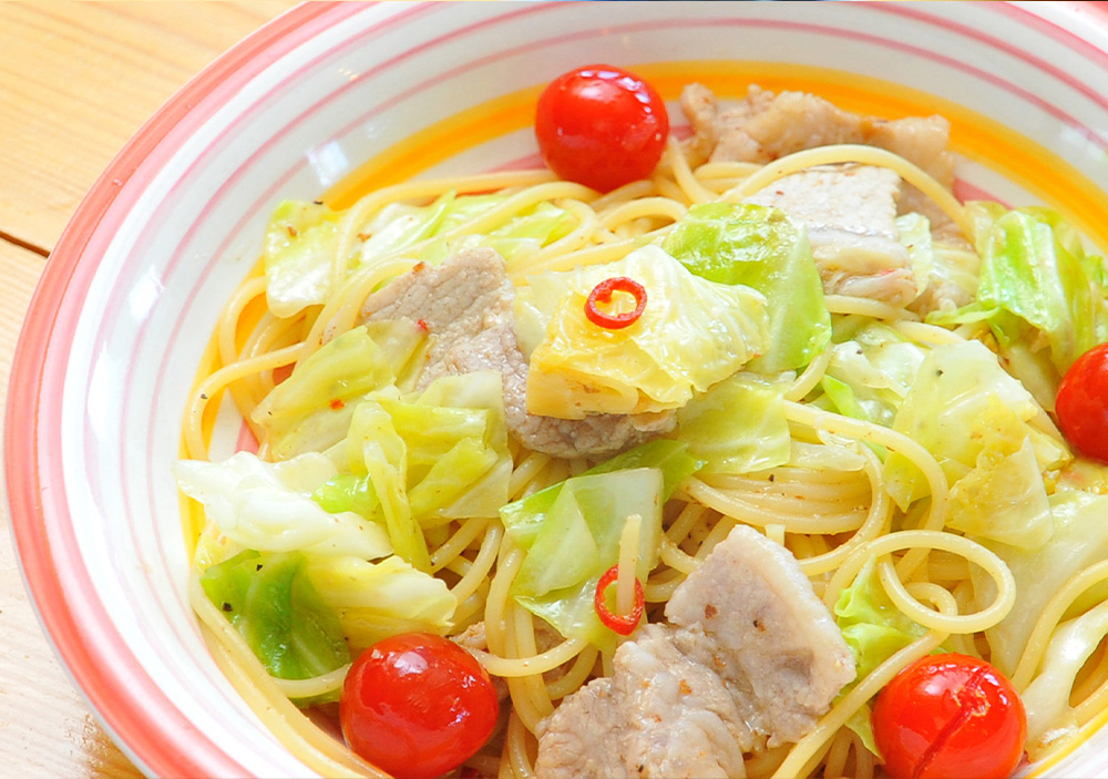豚焼肉ペペロンチーノのパスタ